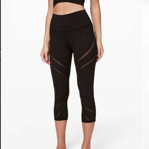 Lululemon Wunder Under High-rise Crop 21" Mesh, Black. Size 4. EUC